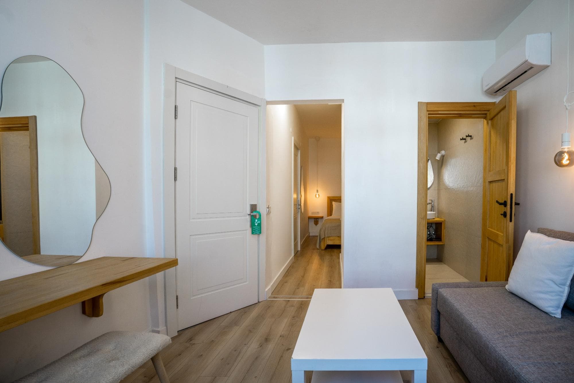Audo Local Hotel — 11